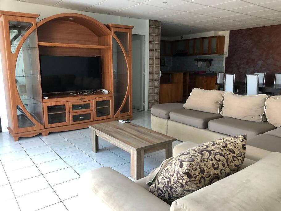 Magnifique F3 Tout Equipe Apartment Papeete  Luaran gambar